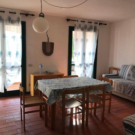 Appartamento Trilocale Vista Piscina Baja Sardinia Eksteriør billede