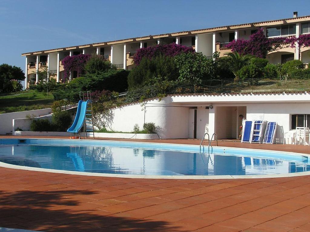 Appartamento Trilocale Vista Piscina Baja Sardinia Eksteriør billede